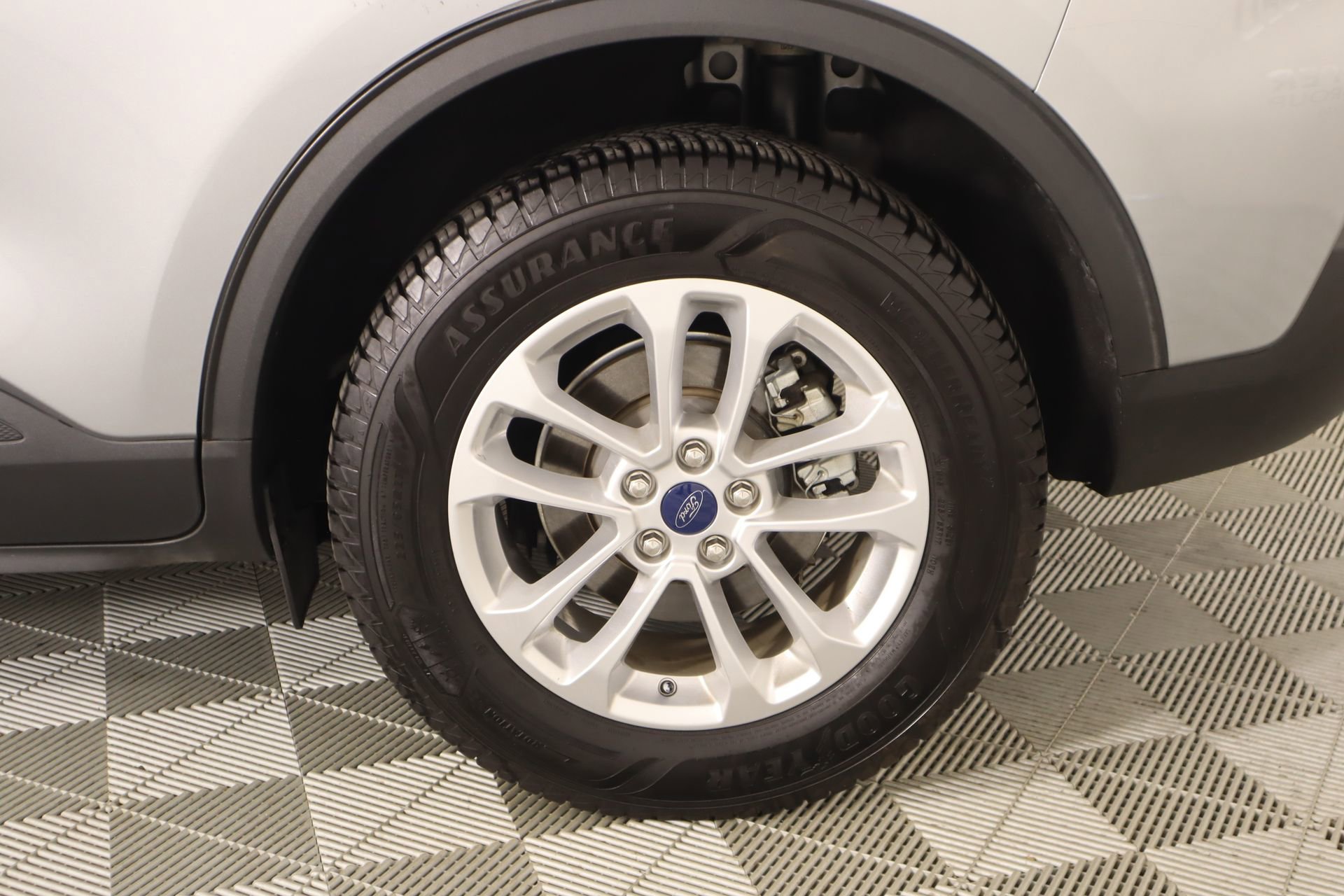 Used 2021 Ford Escape SE image 17