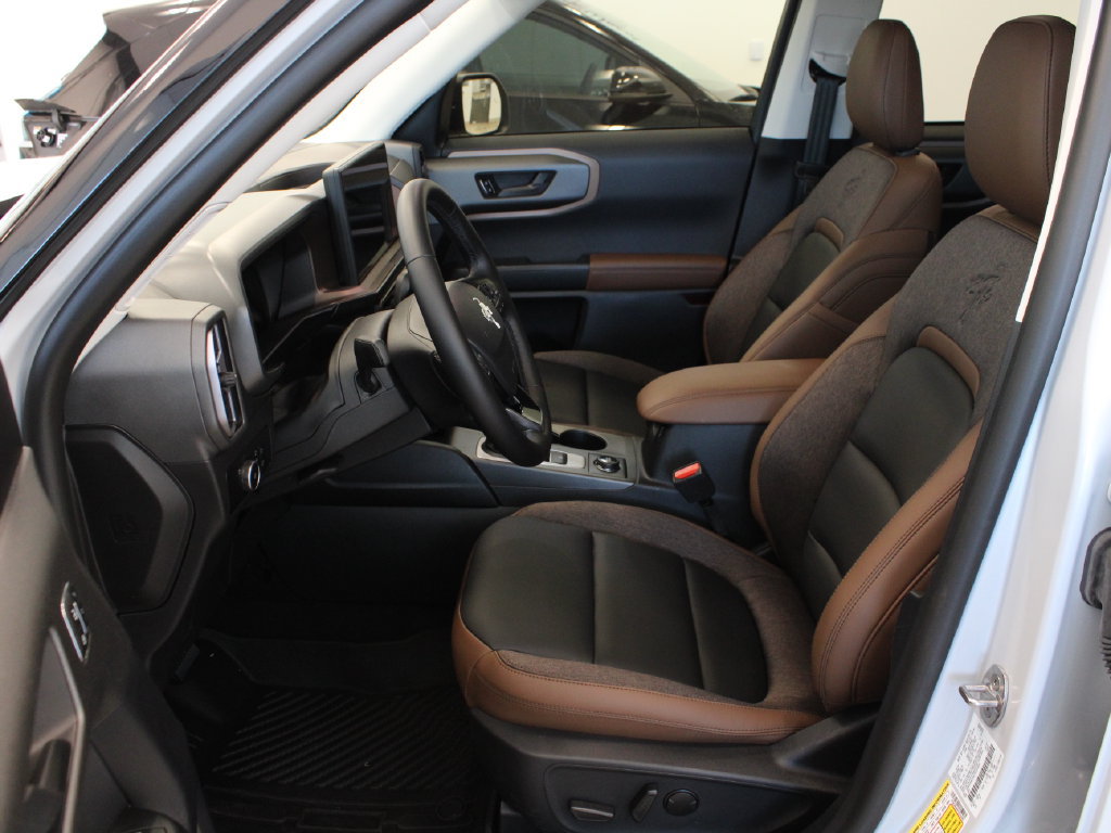 Used 2026 Ford Bronco Sport Outer Banks w/ Outer Banks Tech Package+ AWD/4WD image 11