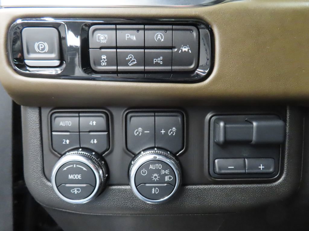 Used 2025 GMC Yukon Denali Ultimate image 65