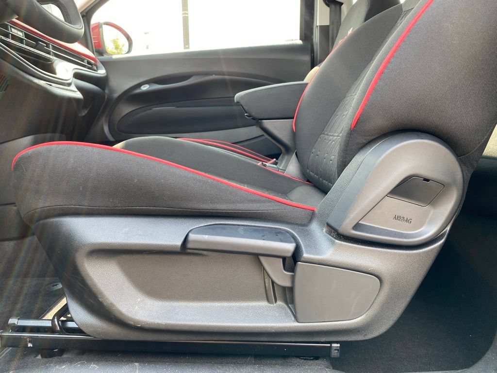 Used 2024 FIAT 500 e (RED) FWD image 12