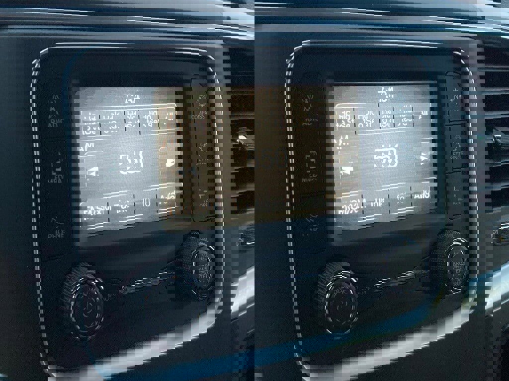 Used 2024 RAM 1500 Classic SLT image 21