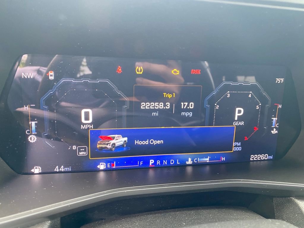 Used 2024 Chevrolet Colorado W/T image 14