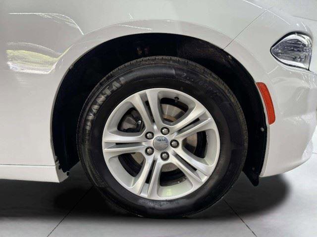 Used 2020 Dodge Charger SXT w/ Leather Interior Group RWD image 47