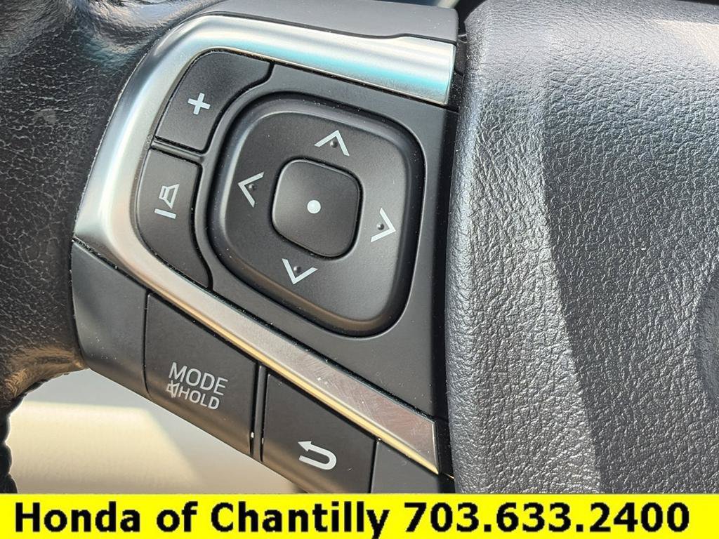 Used 2016 Toyota Camry XLE w/ Moonroof Package FWD image 12