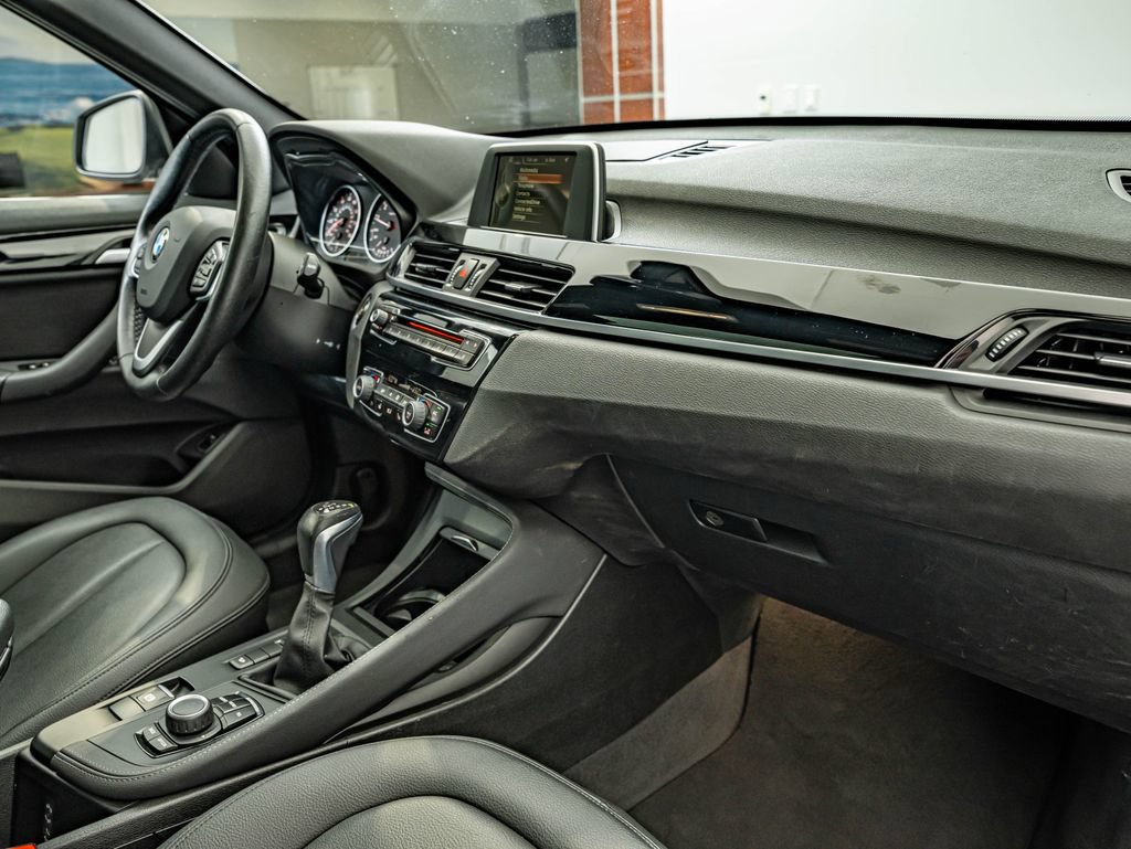 Used 2017 BMW X1 xDrive28i AWD/4WD image 37