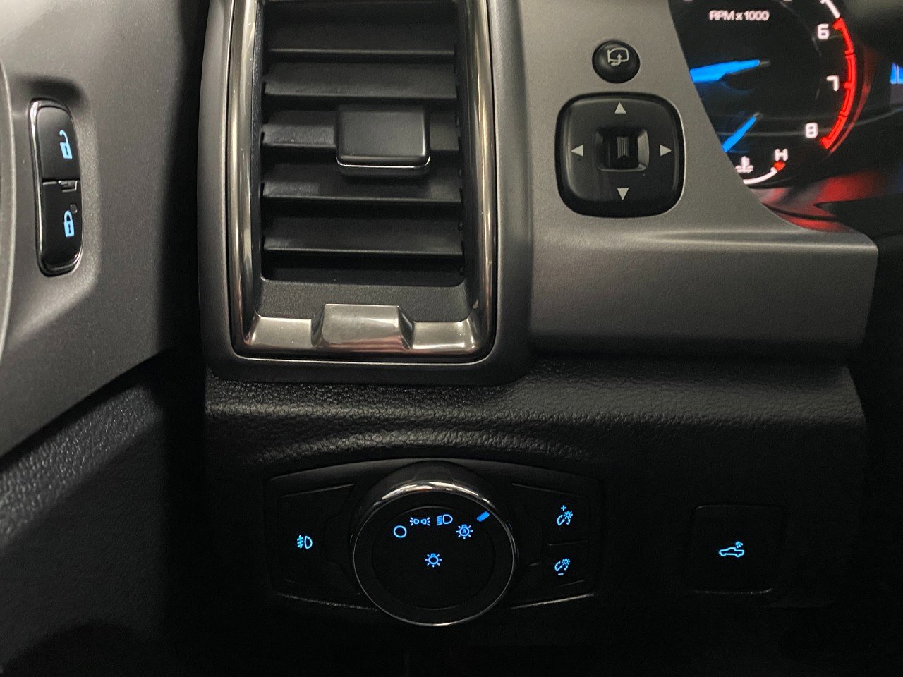 Used 2020 Ford Ranger XLT w/ Equipment Group 302A Luxury image 15