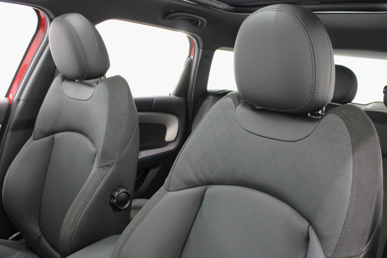 Used 2024 MINI Cooper Countryman S w/ Signature Upholstery Package FWD image 34