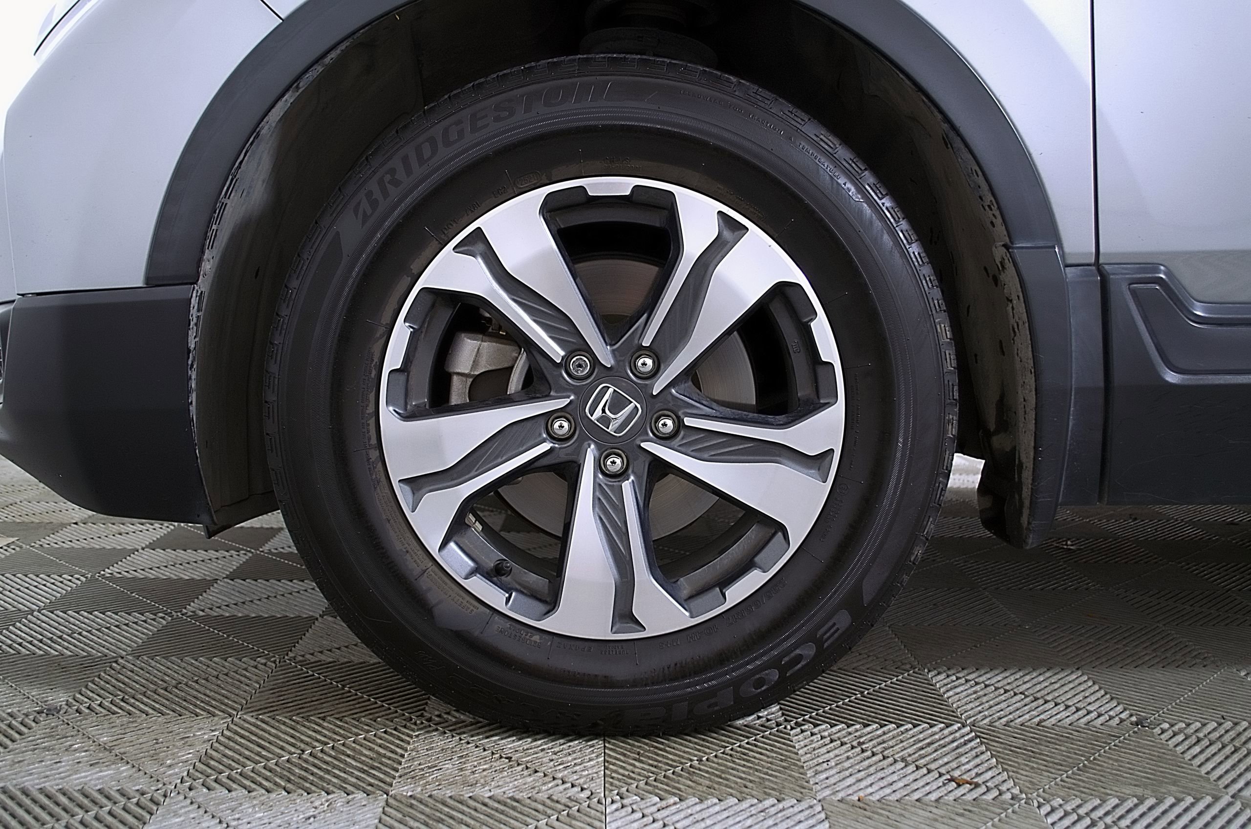 Used 2018 Honda CR-V LX image 17
