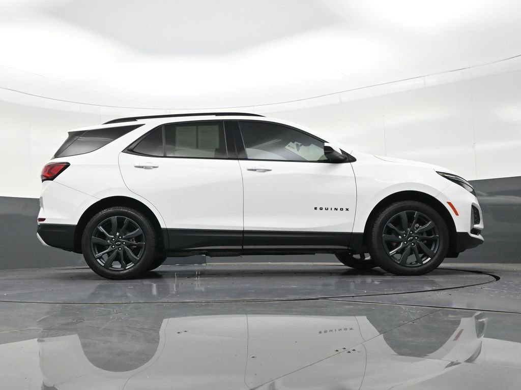 Used 2023 Chevrolet Equinox RS image 28