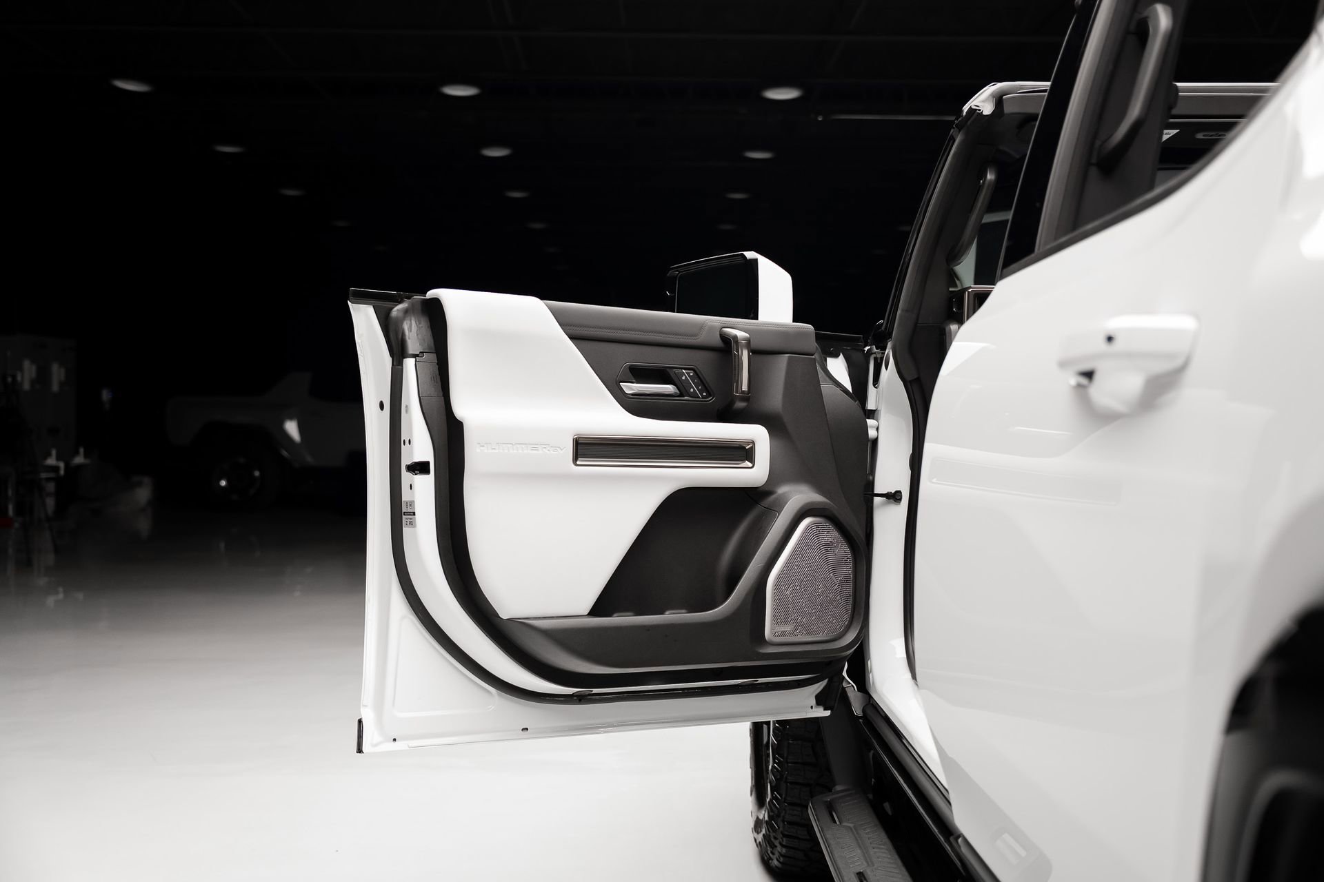 Used 2024 GMC Hummer EV 2X w/ Extreme Off-Road Package image 56