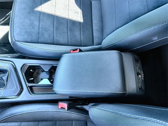 Used 2024 Volkswagen Taos SE image 24