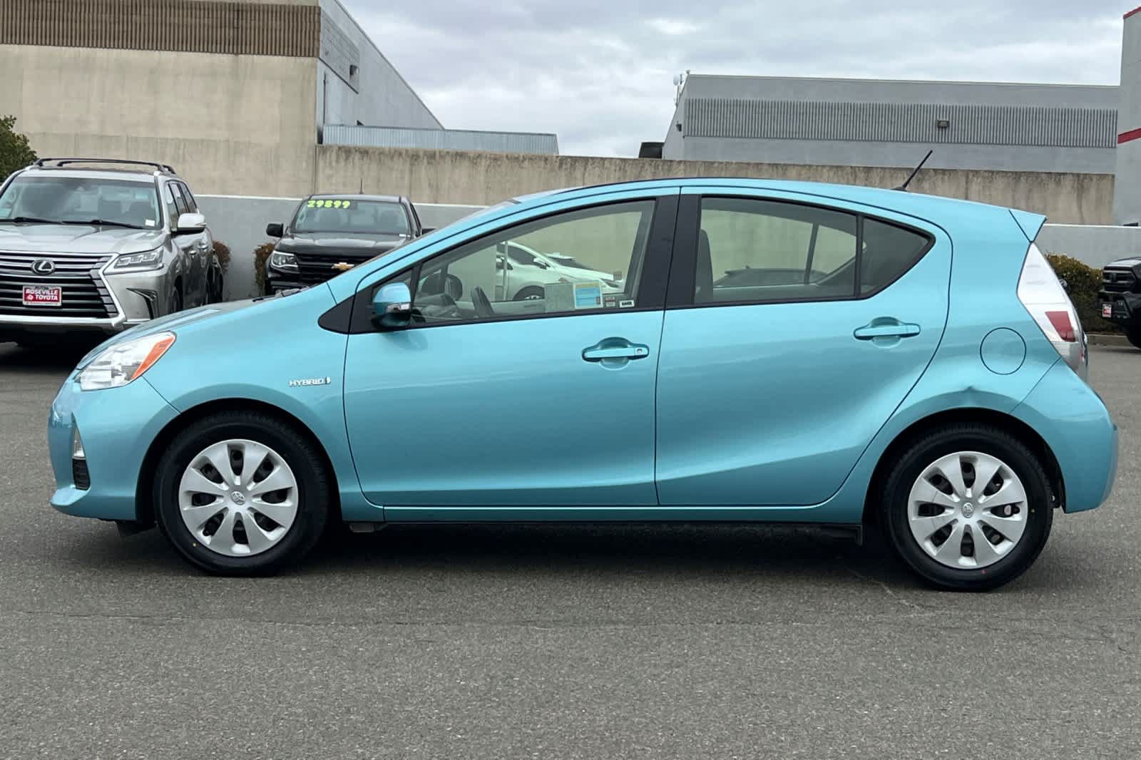Used 2013 Toyota Prius C One FWD image 9