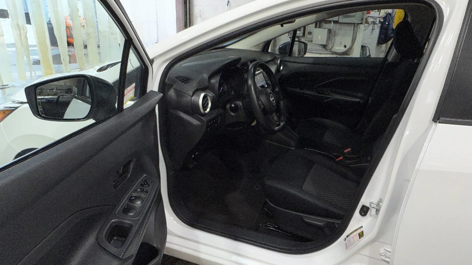 Used 2023 Nissan Versa S FWD image 21