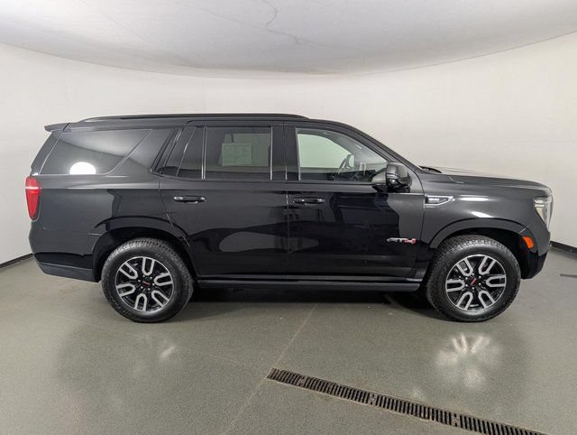 Used 2023 GMC Yukon AT4 w/ Technology Package AWD/4WD image 8