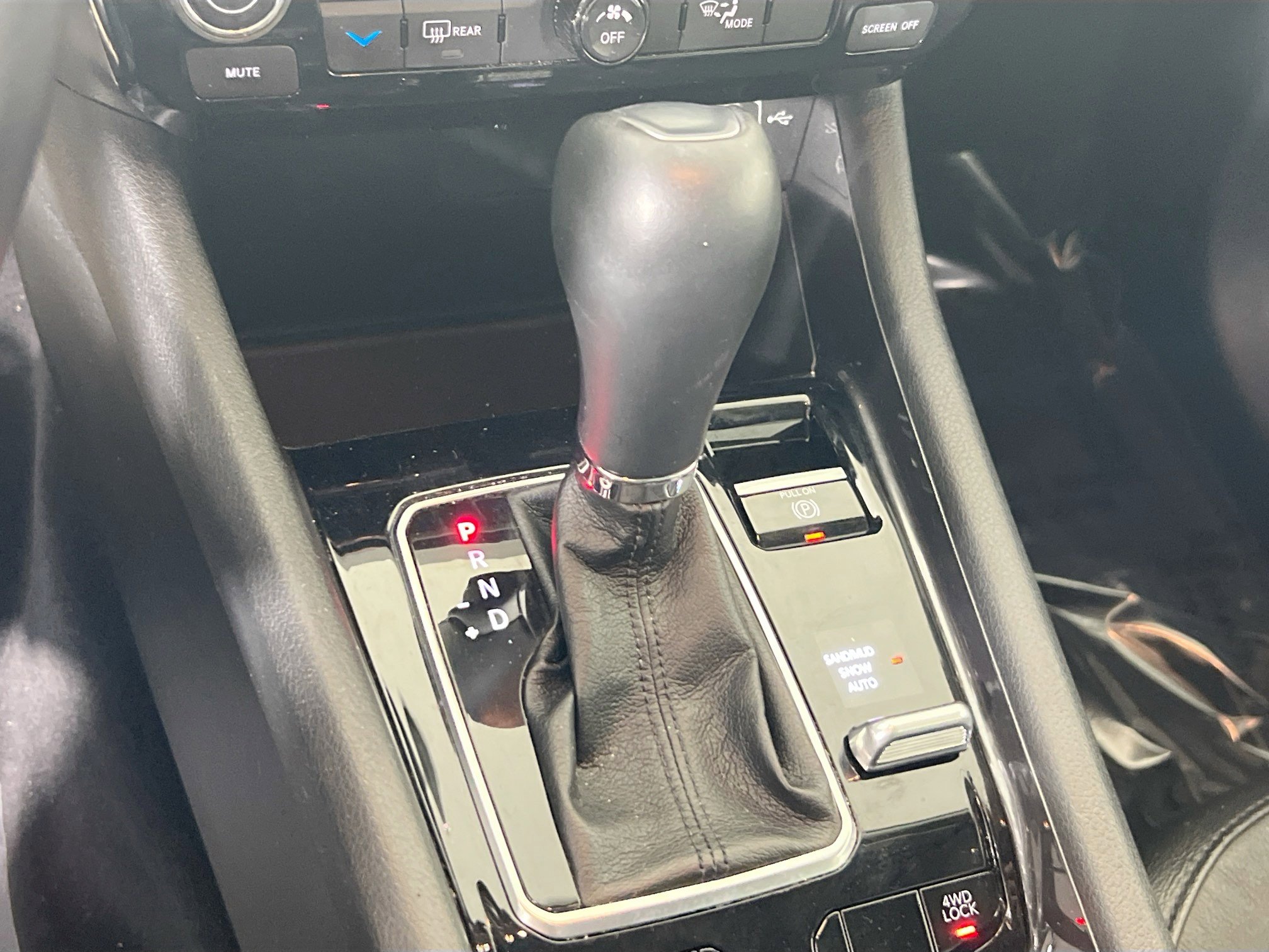 Used 2022 Jeep Compass Latitude w/ Sun and Sound Group image 16