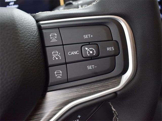 New 2023 Jeep Wagoneer L Series III w/ Premium Group I image 32