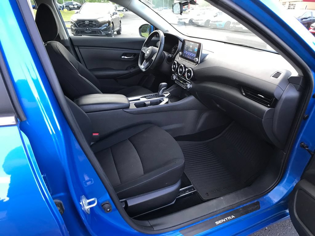 Used 2023 Nissan Sentra SV w/ All-Weather Package FWD image 12