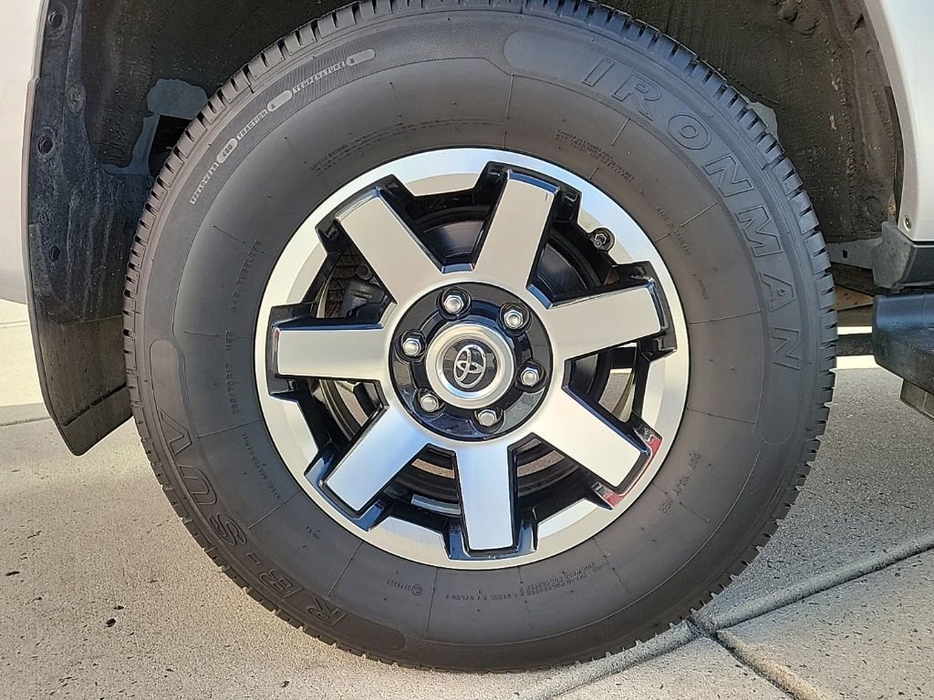 Used 2020 Toyota 4Runner TRD Off-Road Premium image 9