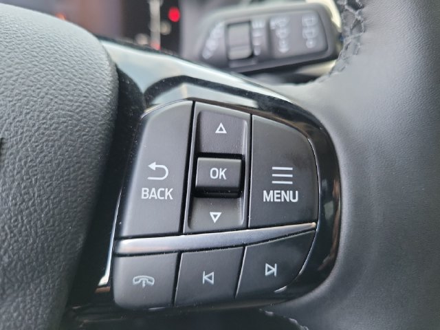 New 2024 Ford Escape SE FWD image 23