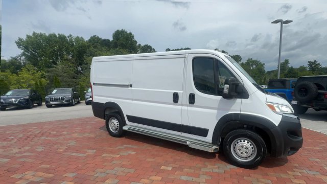 Used 2025 RAM ProMaster 2500 w/ U-Haul Equipment Group FWD image 4