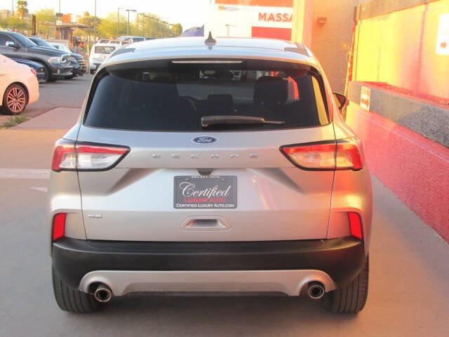 Used 2022 Ford Escape SE w/ Convenience Package image 4