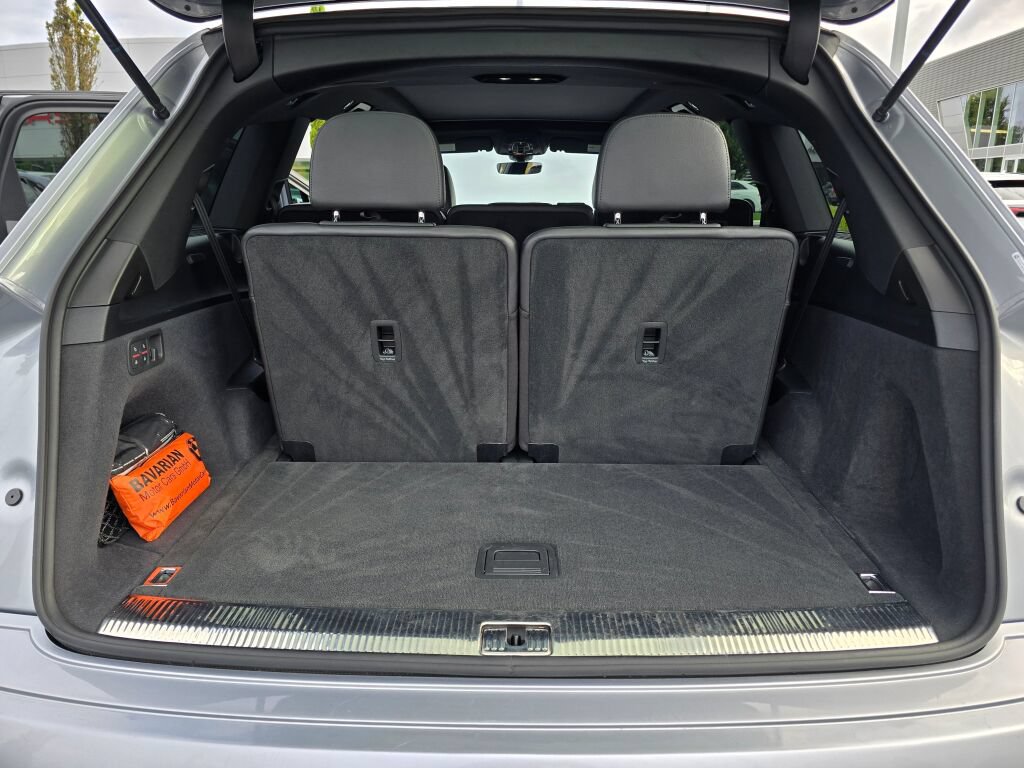 Used 2019 Audi Q7 3.0T Premium Plus w/ Premium Plus Package AWD/4WD image 10