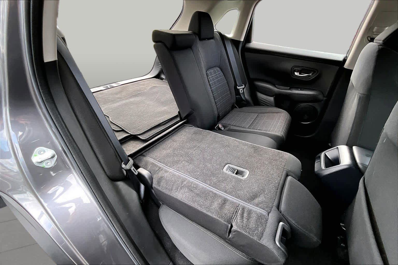 Used 2024 Honda HR-V LX image 20