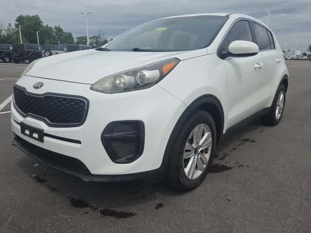 Used 2017 Kia Sportage LX FWD image 2