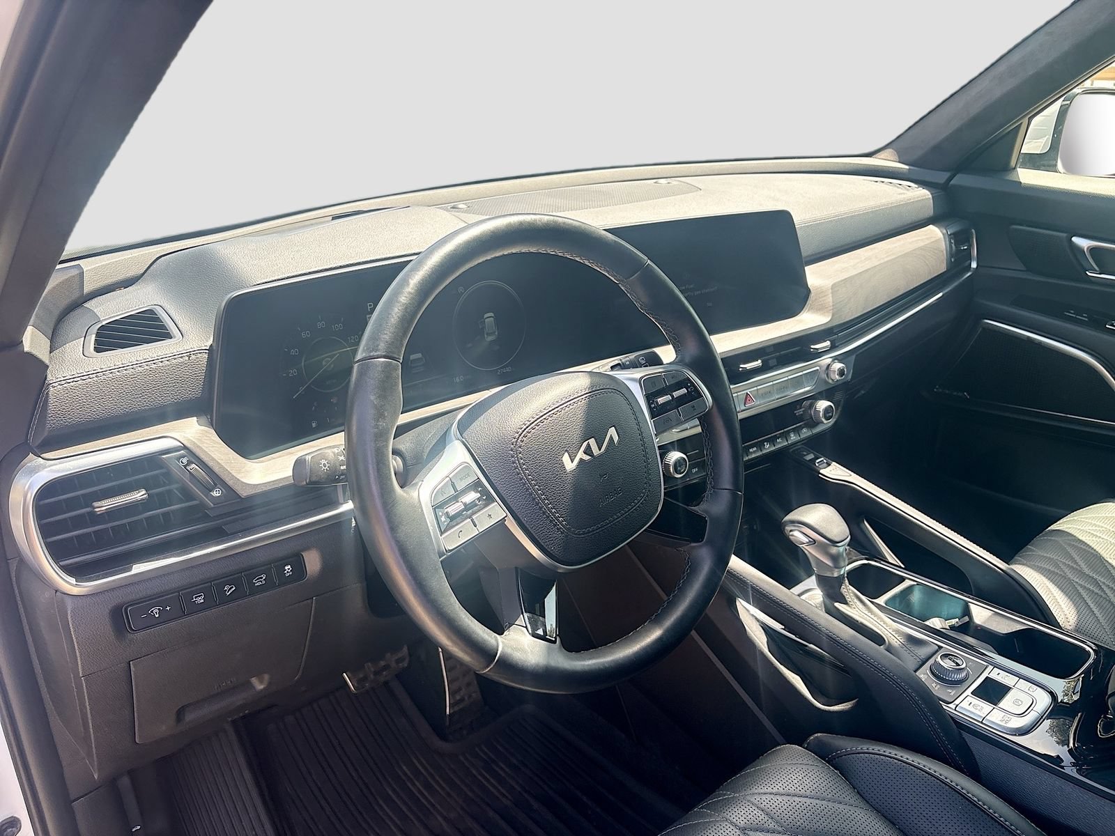 Used 2024 Kia Telluride SX Prestige X-Pro AWD/4WD image 9