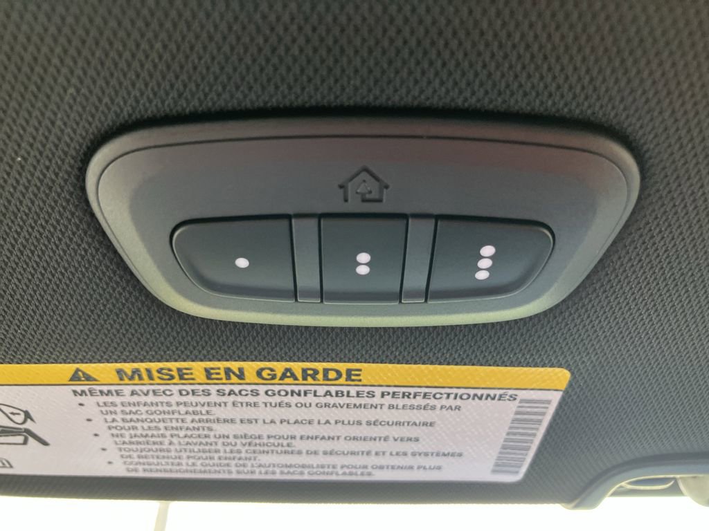 New 2026 Chrysler Pacifica Select image 22