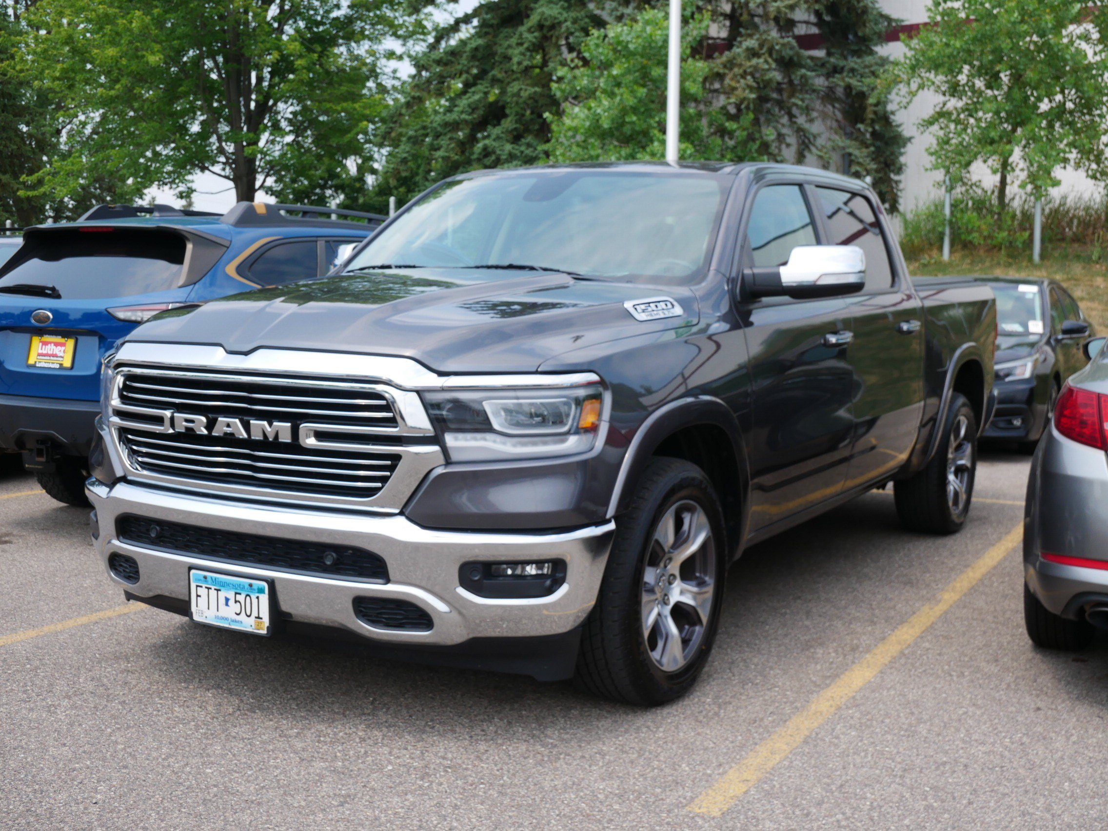 Used 2019 RAM 1500 Laramie RWD image 3