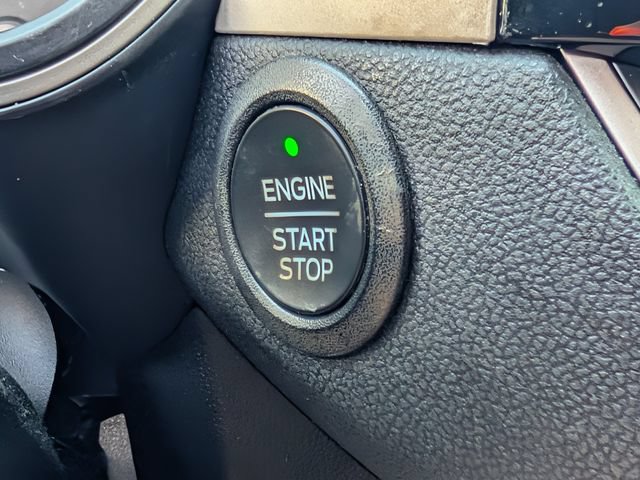 Used 2021 Ford Escape SE w/ SE Sport Appearance Package FWD image 27
