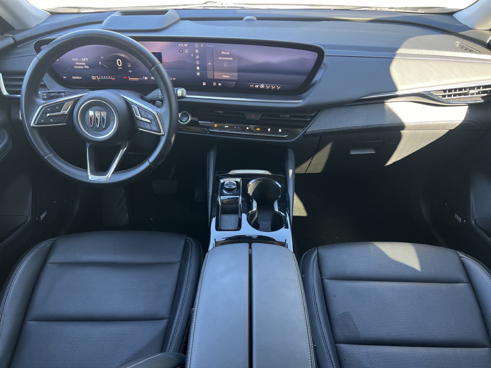 Used 2024 Buick Envision Preferred AWD/4WD image 2