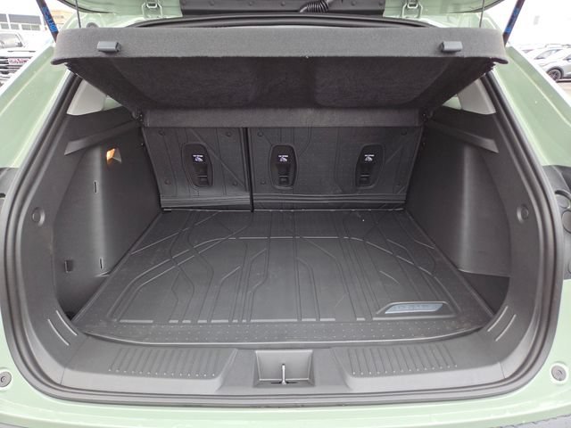 New 2026 Chevrolet Trax ACTIV w/ Driver Confidence Package FWD image 17