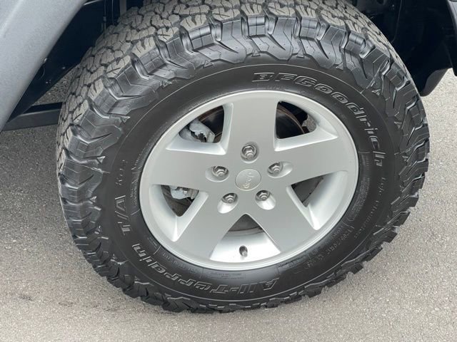 Used 2011 Jeep Wrangler Unlimited Sport image 24