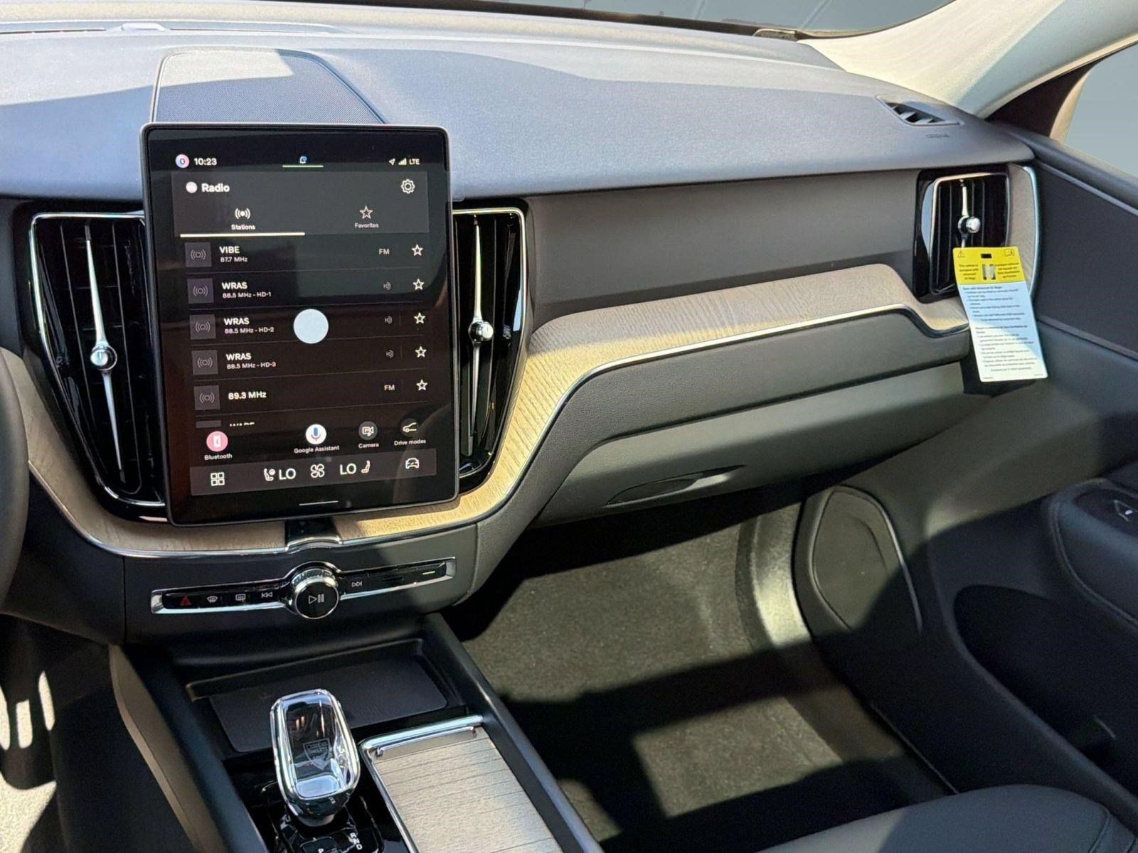 New 2026 Volvo XC60 B5 Plus w/ Climate Package AWD/4WD image 28