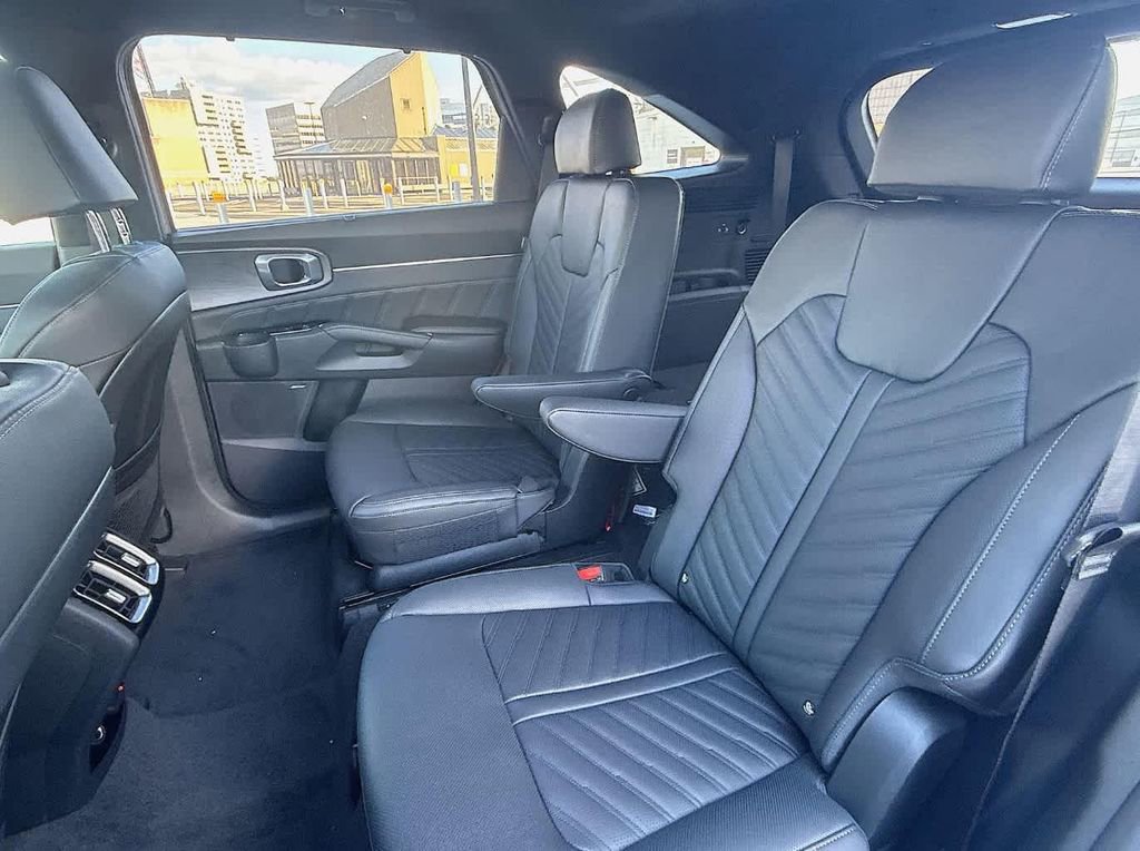 New 2025 Kia Sorento SX Prestige AWD/4WD image 45
