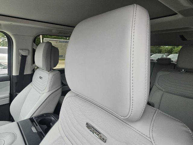 New 2026 Ford Expedition Platinum w/ Platinum Ultimate Package AWD/4WD image 30