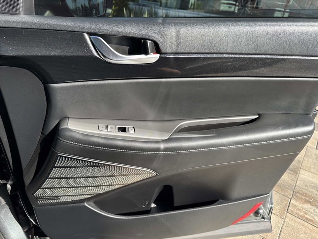 Used 2022 Hyundai Palisade Limited image 18