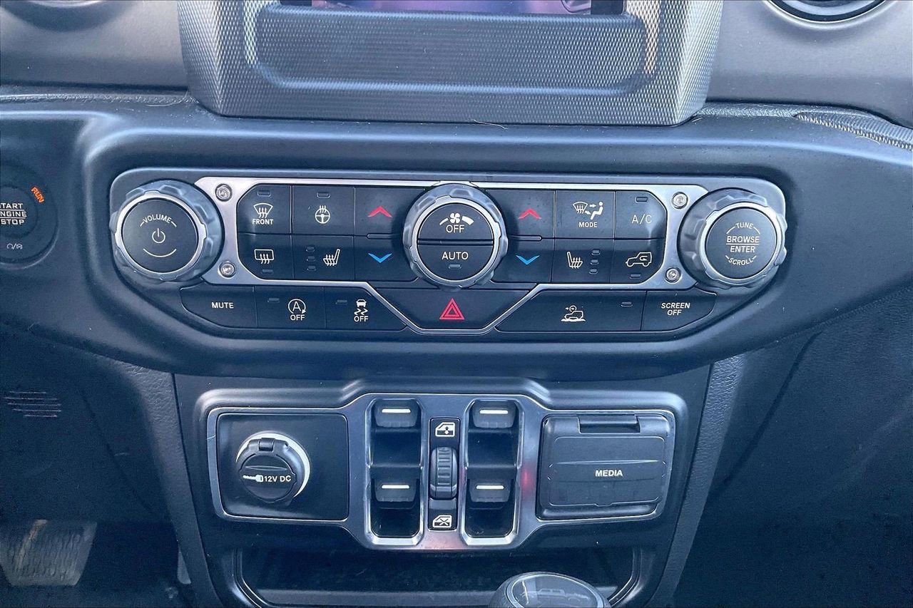 Certified 2022 Jeep Gladiator Sport image 18