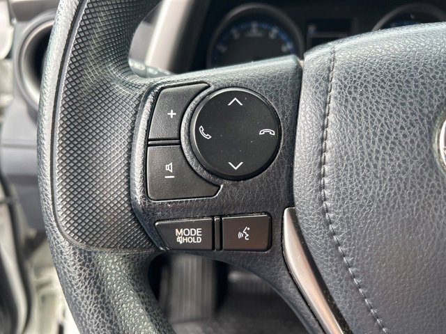 Used 2018 Toyota RAV4 LE image 19