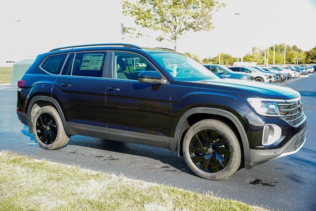 New 2026 Volkswagen Atlas SE image 45