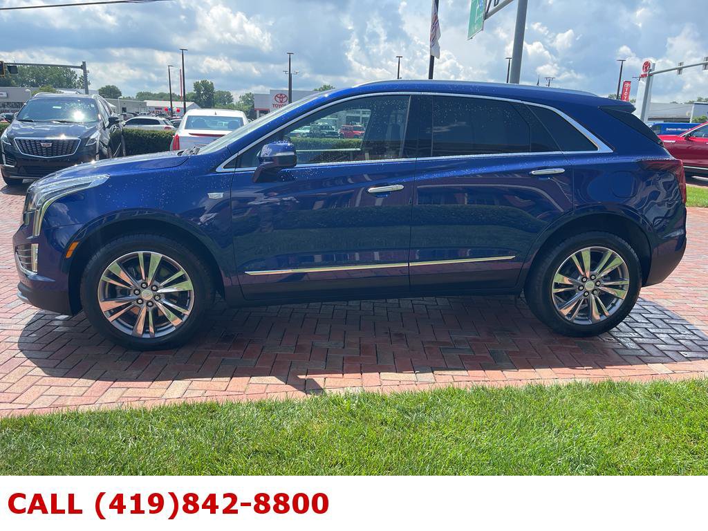 Used 2025 Cadillac XT5 Premium Luxury image 12