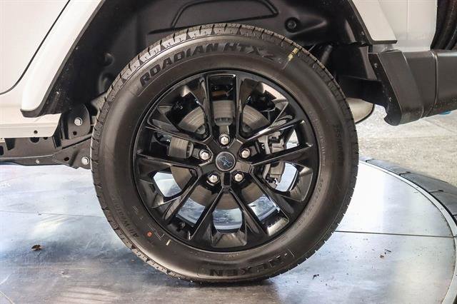 New 2024 Jeep Wrangler Unlimited Sahara image 11