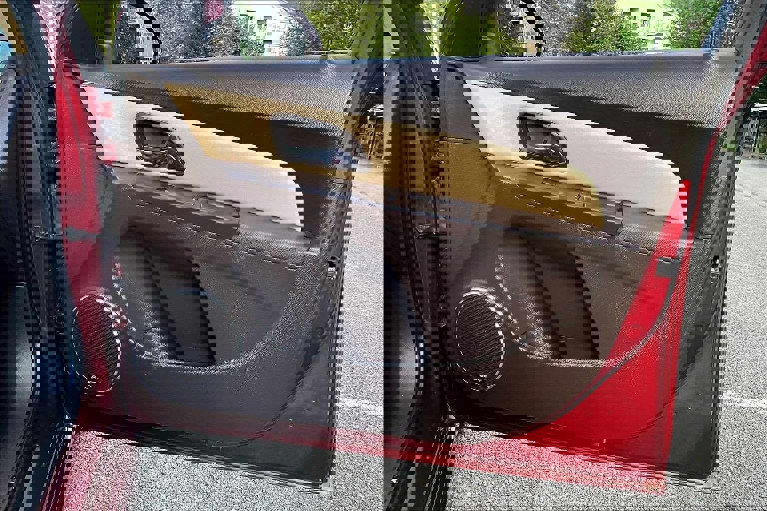 Used 2016 Chevrolet Cruze LTZ w/ Sun, Sound and Sport Package FWD image 23