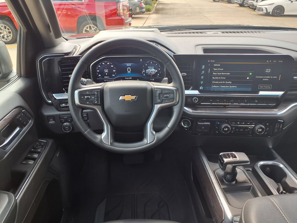 Used 2023 Chevrolet Silverado 1500 LTZ w/ LTZ Premium Package AWD/4WD image 16