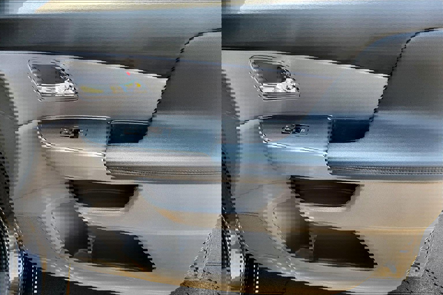 Used 2015 Honda Odyssey EX-L image 19