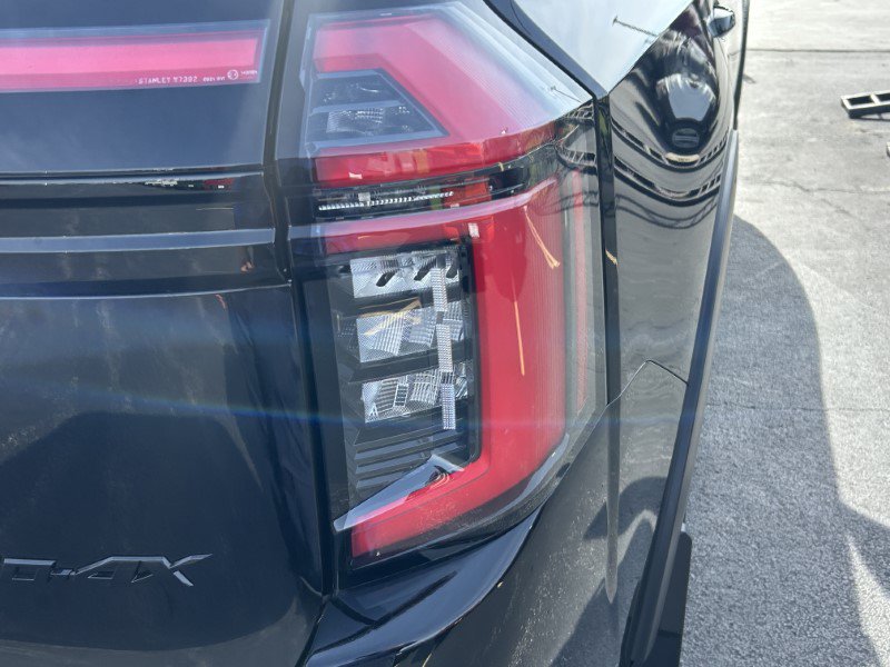 New 2025 Nissan Armada PRO-4X AWD/4WD image 15