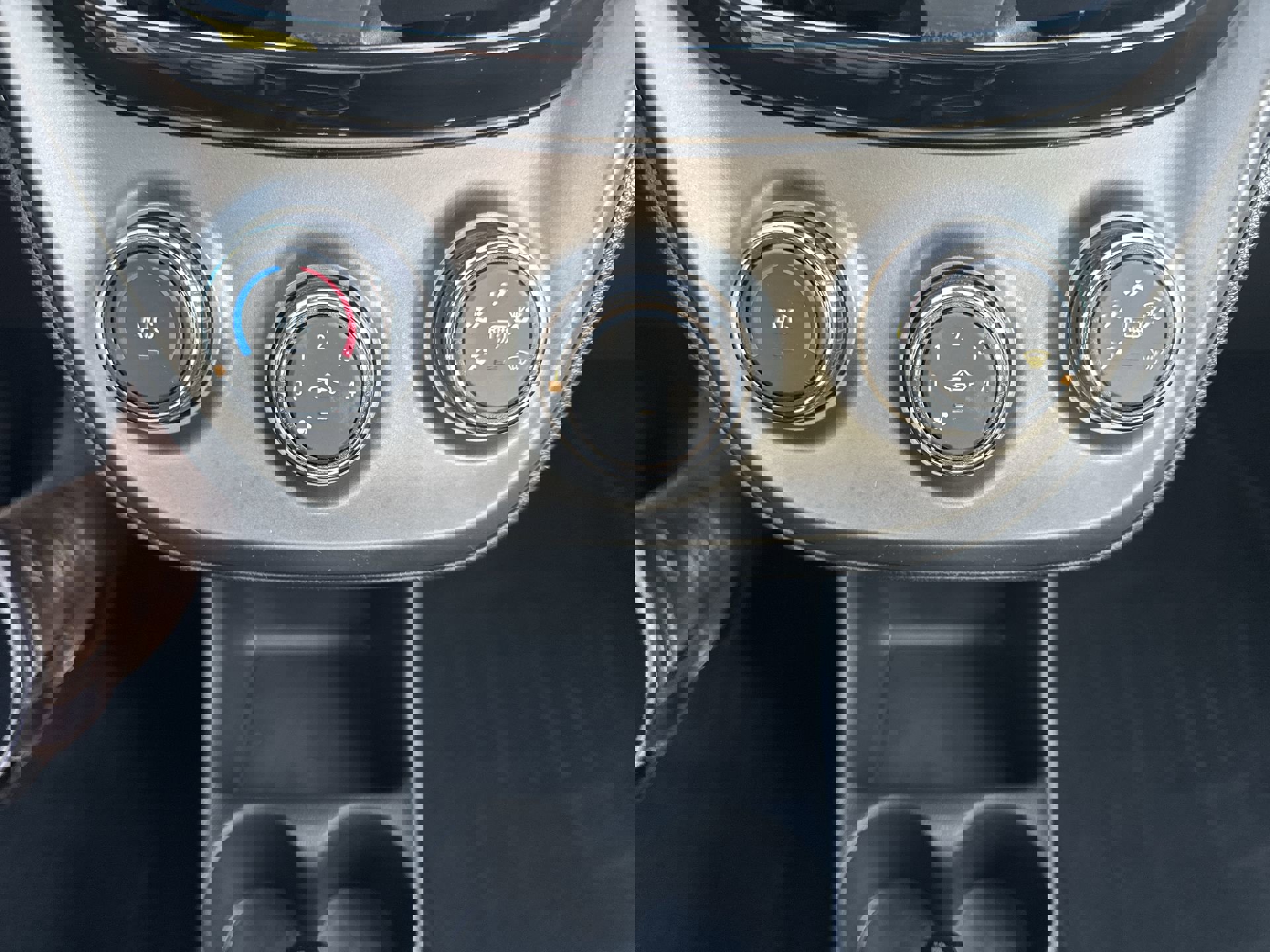 Used 2021 Chevrolet Spark LT image 18