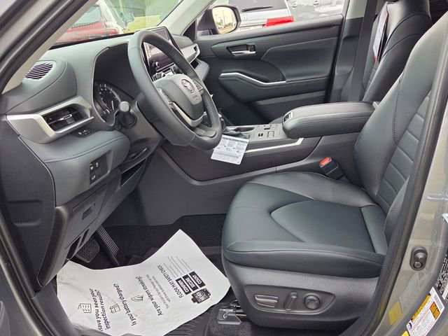 New 2026 Toyota Highlander XLE AWD/4WD image 5